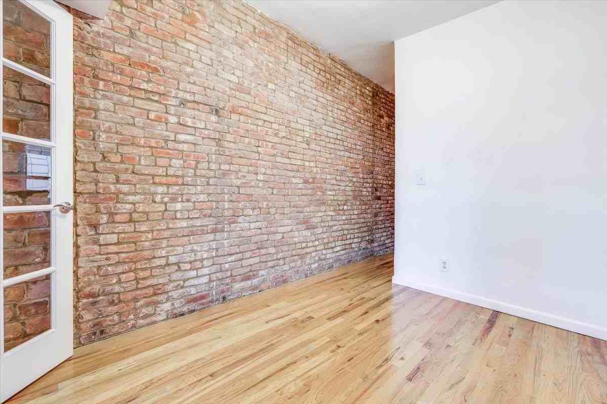 132 Adams St #2 - Photo 4 of 22