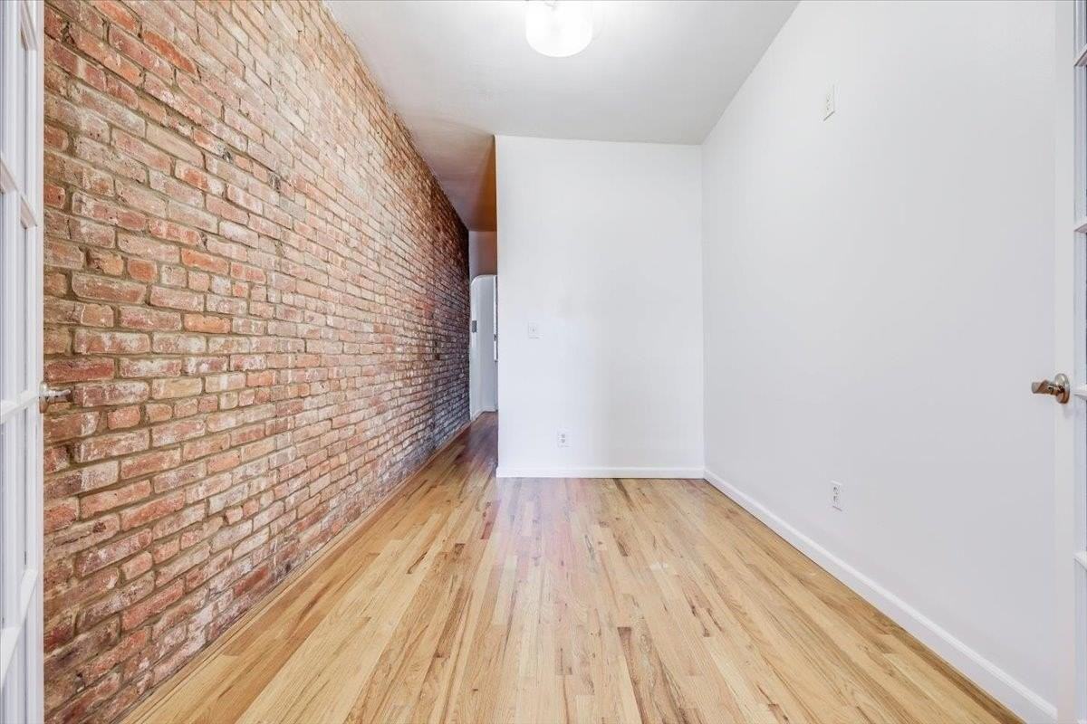 132 Adams St #2 - Photo 5 of 22