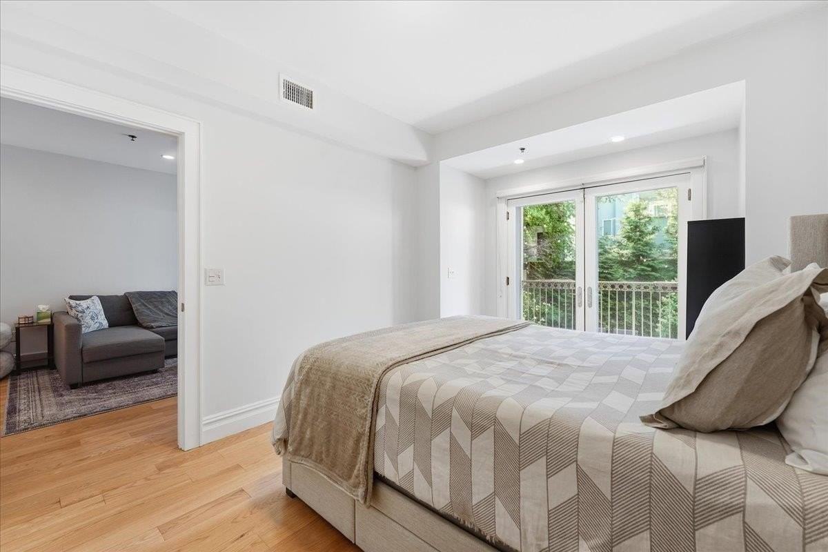 610 Madison St #1 - Photo 3 of 30