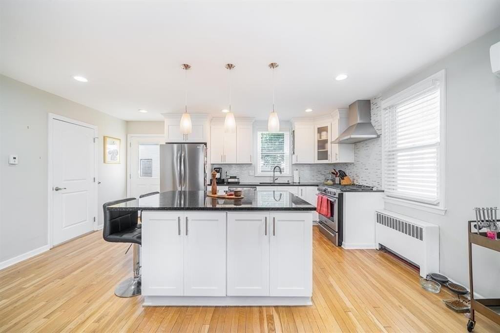 118 W 46th St - Photo 2 of 26