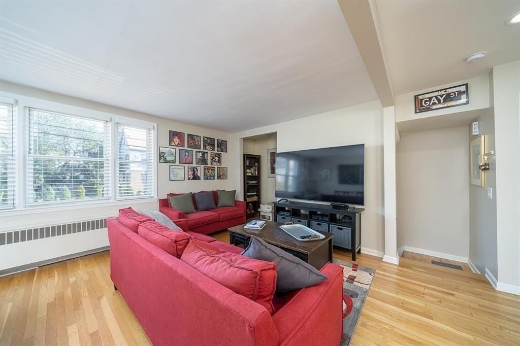 118 W 46th St - Photo 7 of 26