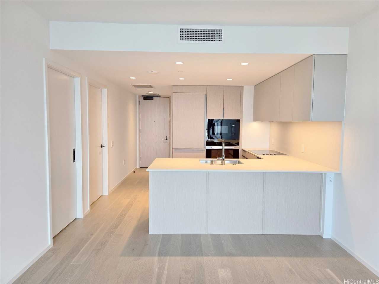 333 Ward Ave #3707 - Photo 3 of 25