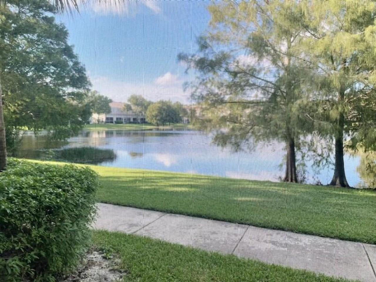 4968 Palmbrooke Cir - Photo 2 of 11