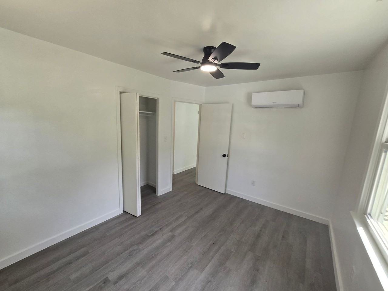 4422 Baxter Rd - Photo 3 of 5