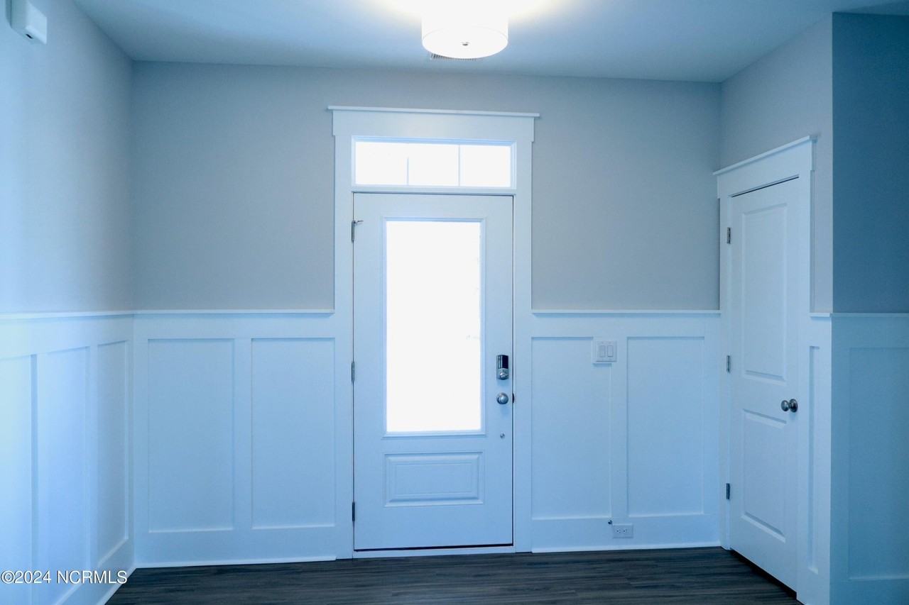 21 E Singing Ave - Photo 3 of 30