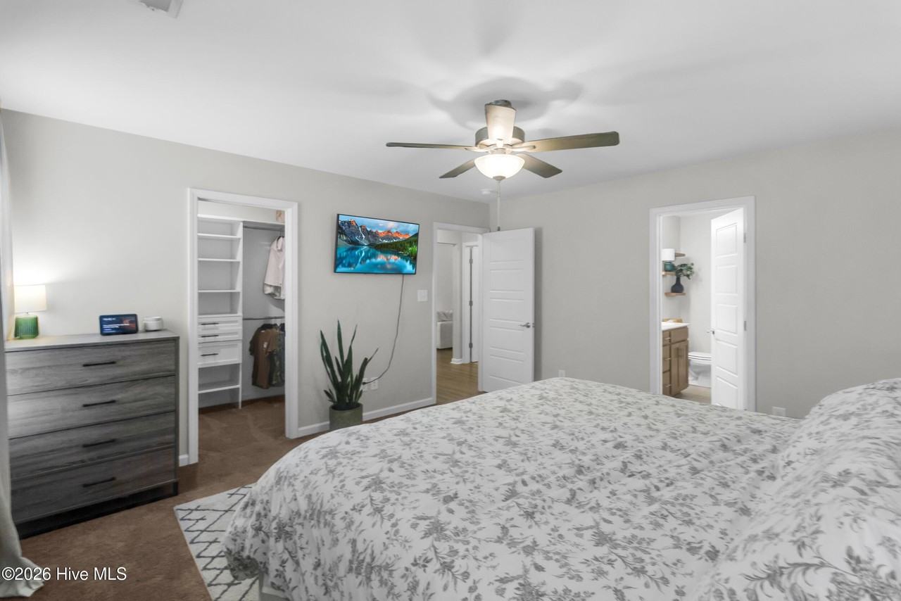 115 Grantham Pl - Photo 3 of 34