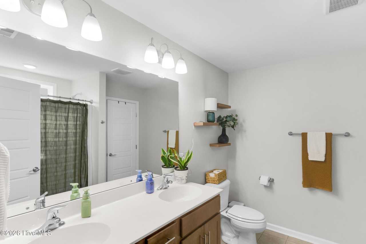 115 Grantham Pl - Photo 4 of 34