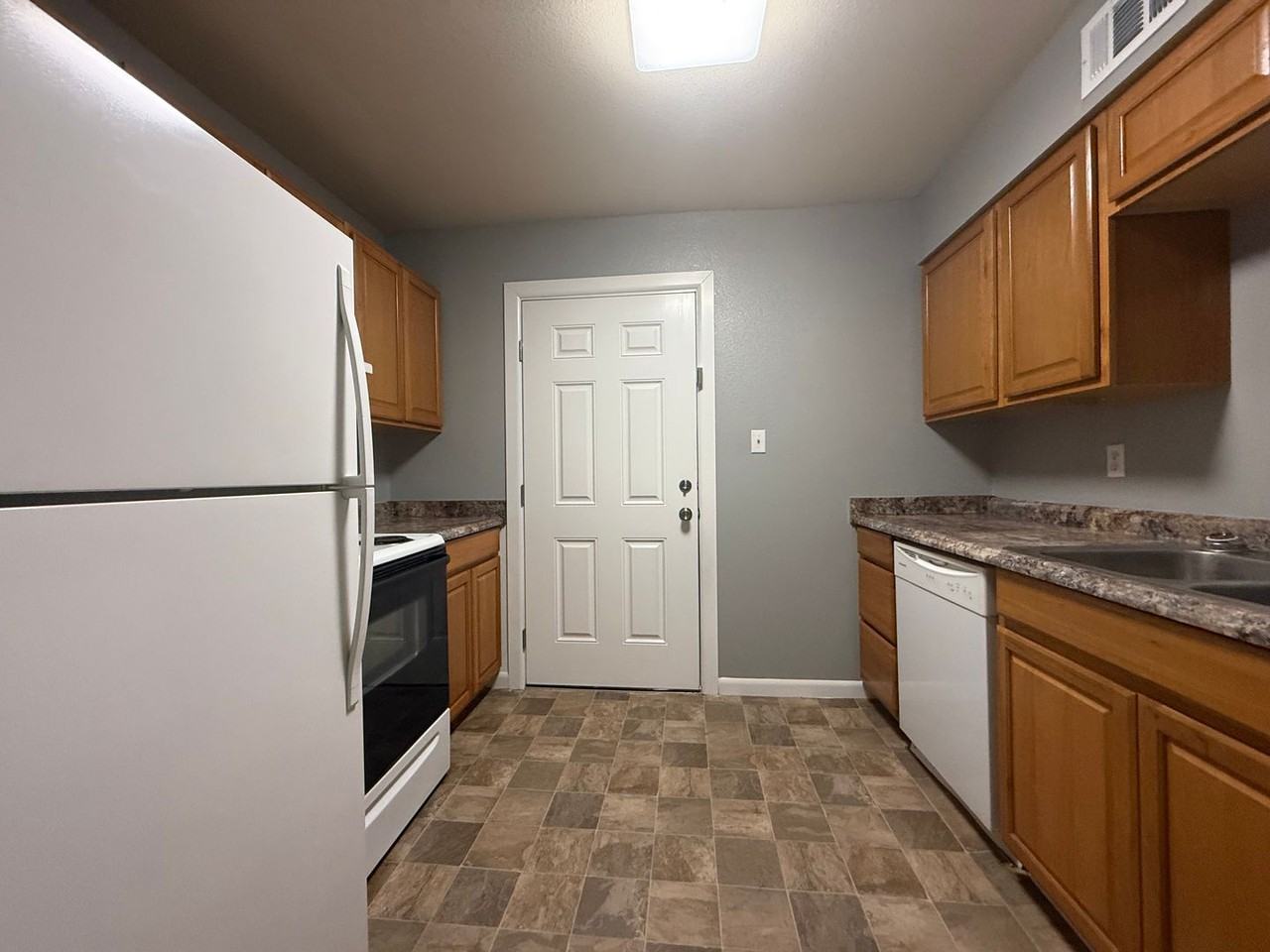 1825 Miccosukee Rd - Photo 4 of 7