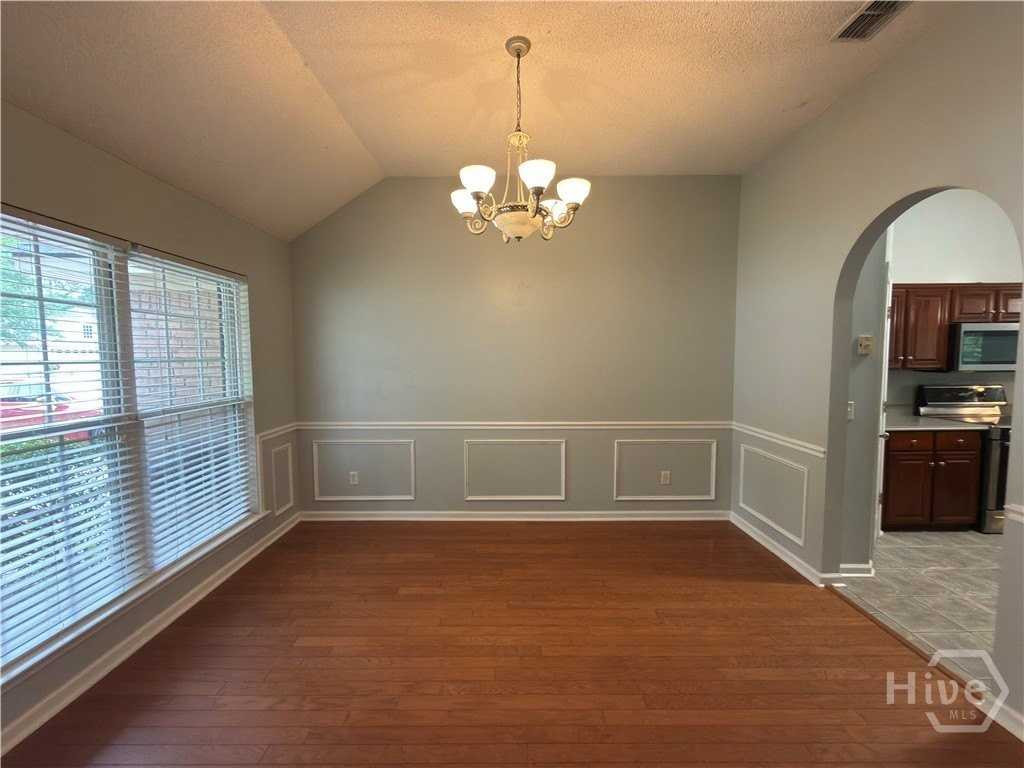 132 Marshview Dr - Photo 3 of 25