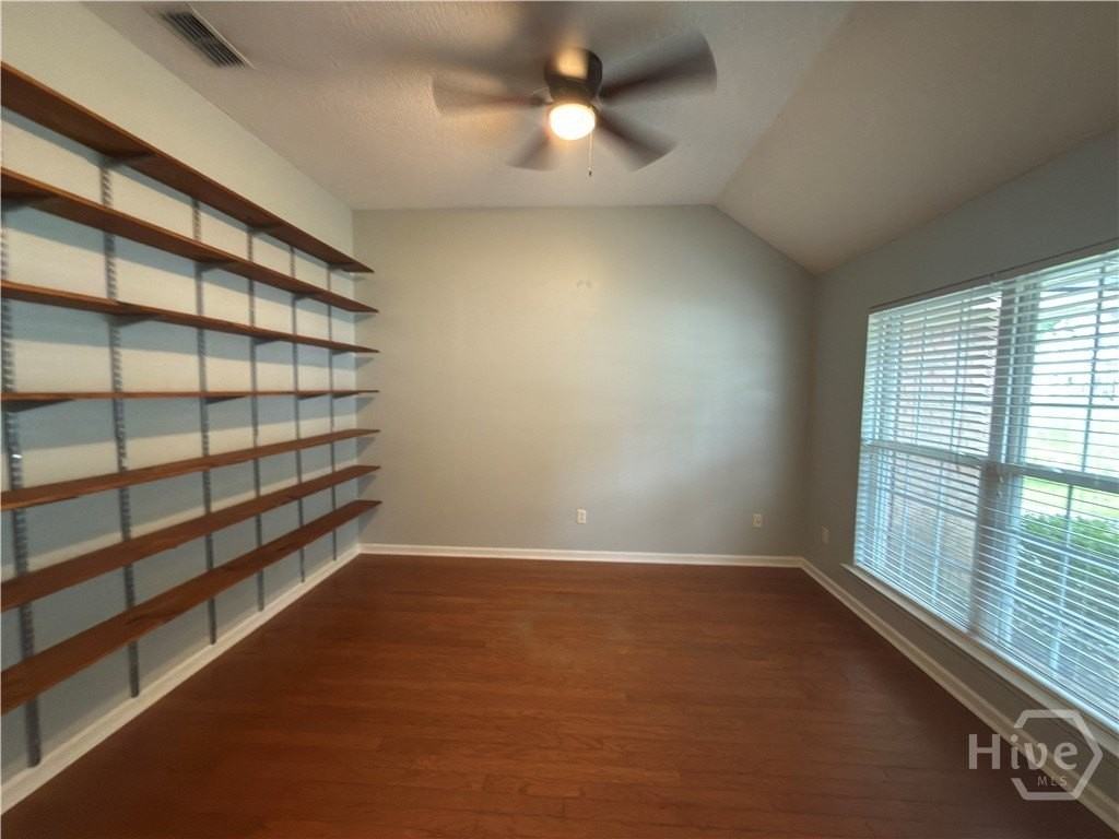 132 Marshview Dr - Photo 5 of 25