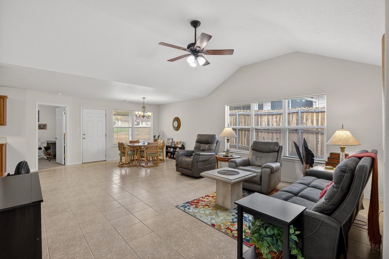 268 Braeburn Cir - Photo 3 of 22