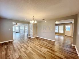 450 Everett St - Photo 1 of 1