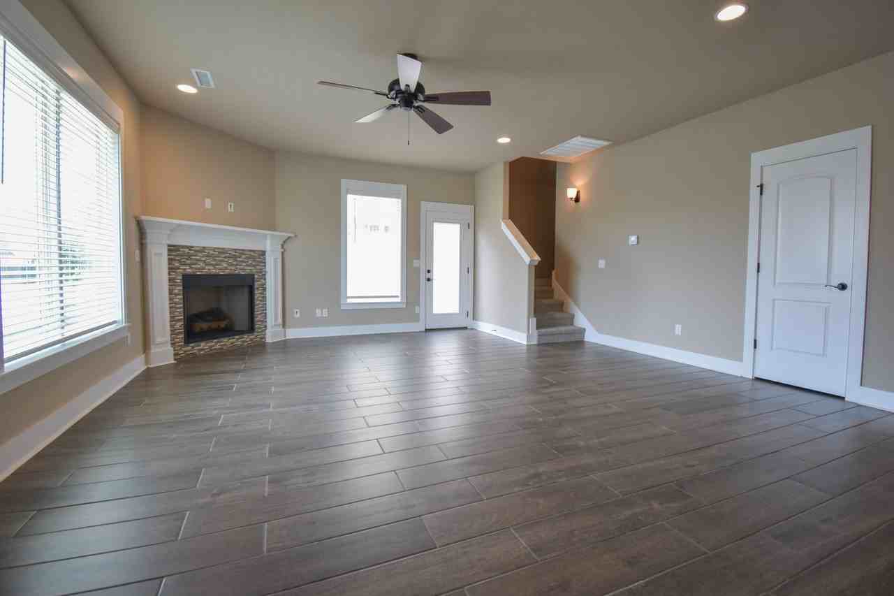 644 N Malbec Rd - Photo 4 of 25