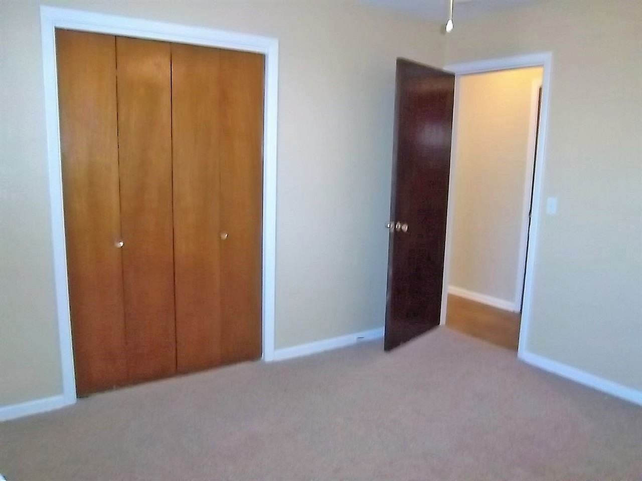 2606 Douglas Dr - Photo 6 of 7