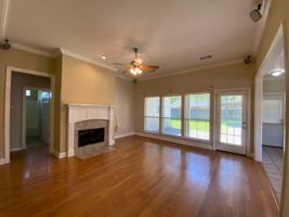 featured image of 413 Lake Worth Dr