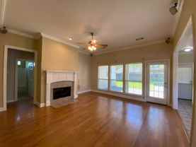 413 Lake Worth Dr - Photo 1 of 1