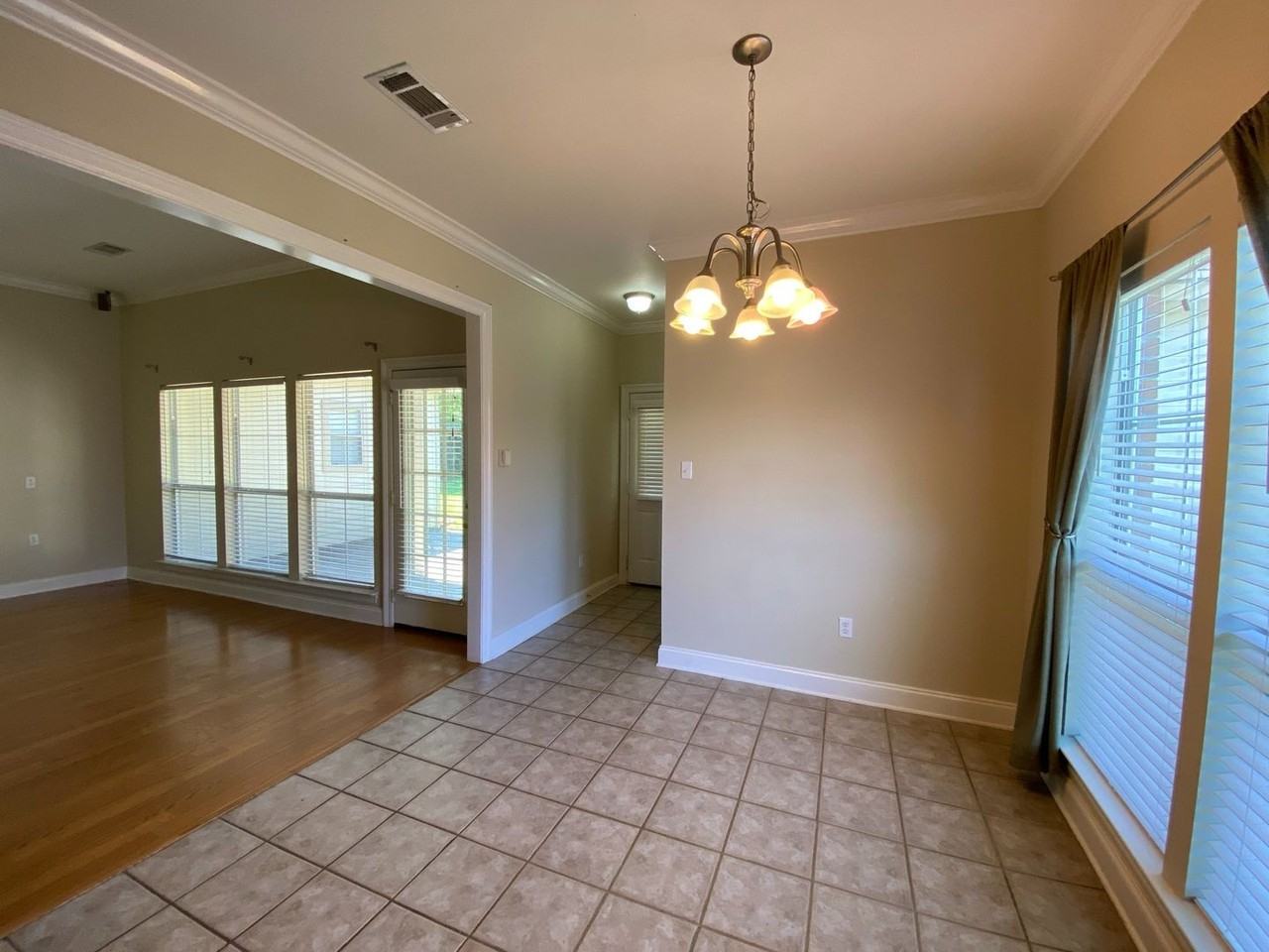 413 Lake Worth Dr - Photo 7 of 21