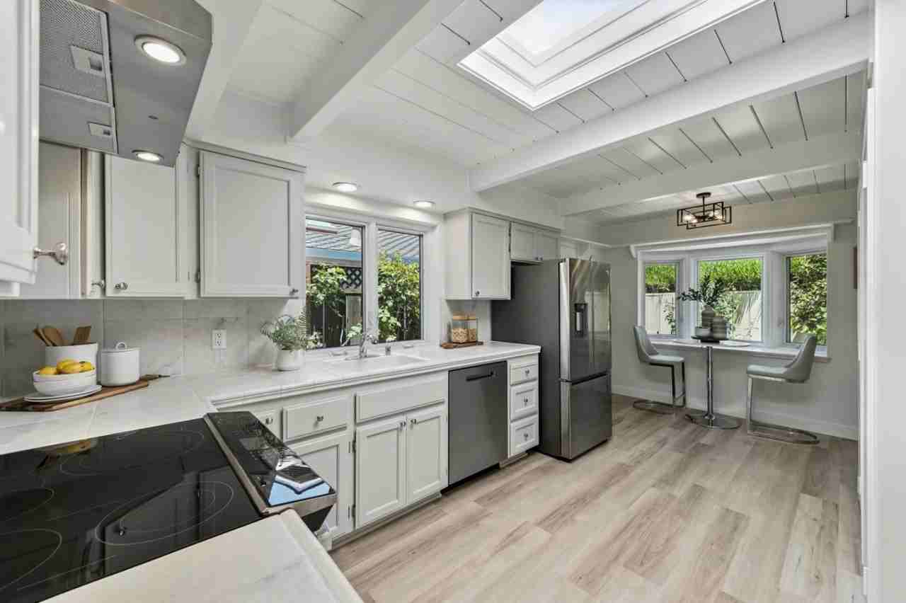 668 Georgia Avenue - Photo 2 of 4
