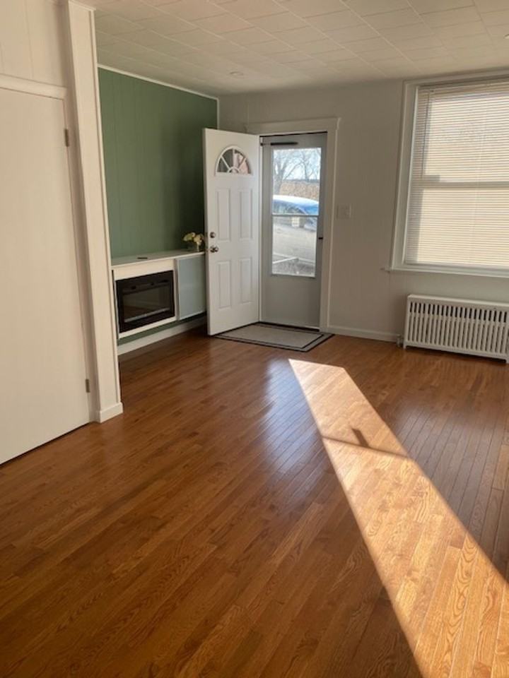 535 S 10th St - Photo 2 of 18