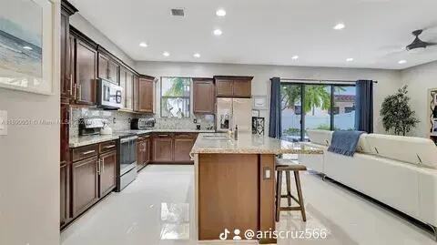 20908 Nw 1st Dr - Photo 3 of 8