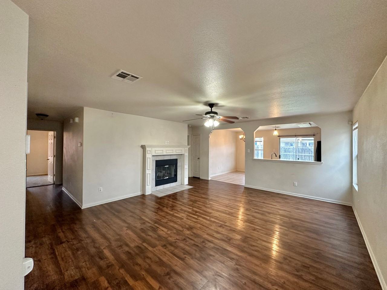2311 Price Dr - Photo 2 of 18