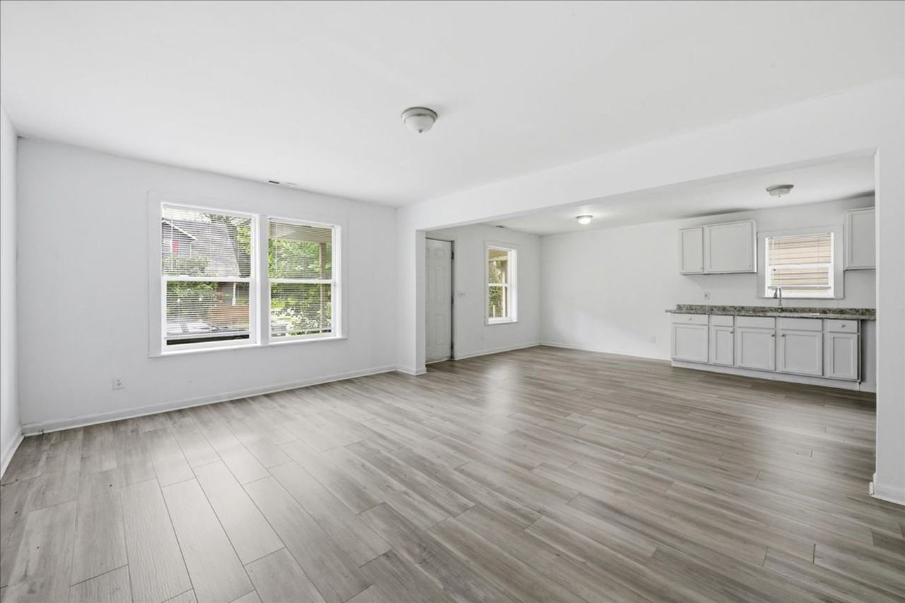 2828 N Gale St - Photo 6 of 13