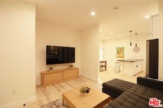 9040 Phyllis Ave #D - Photo 3 of 8