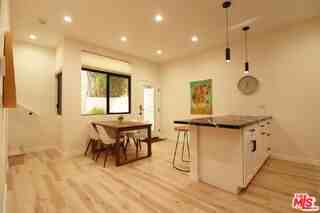 9040 Phyllis Ave #D - Photo 6 of 8