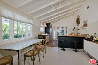 9052 Harland Ave - Photo 3 of 7