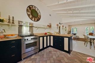 9052 Harland Ave - Photo 4 of 7