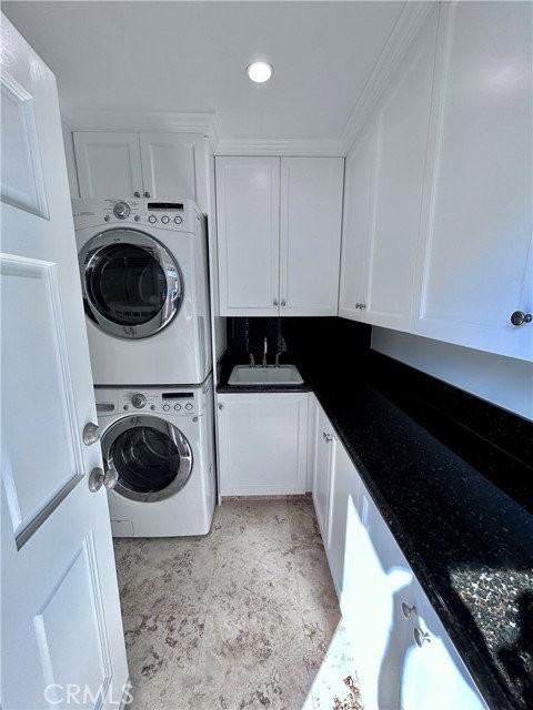 7530 Westlawn Ave - Photo 5 of 7
