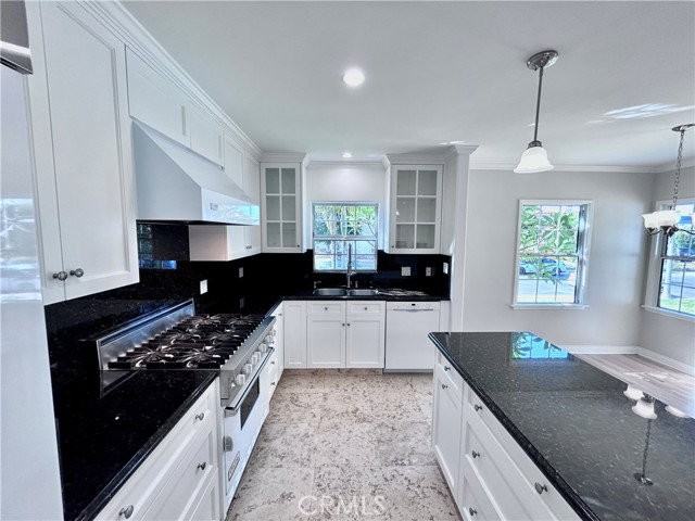 7530 Westlawn Ave - Photo 6 of 7