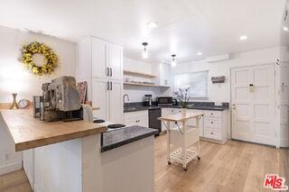 6479 Kanan Dume Rd #24 - Photo 5 of 8