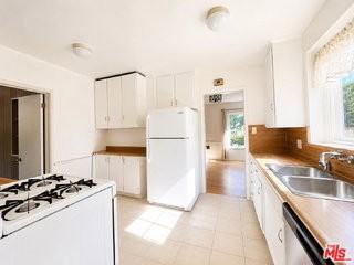 7301 Dunfield Ave - Photo 5 of 8