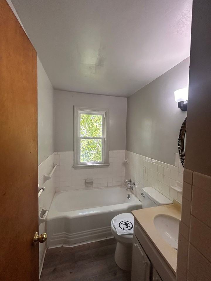 4609 Standish Dr - Photo 5 of 7