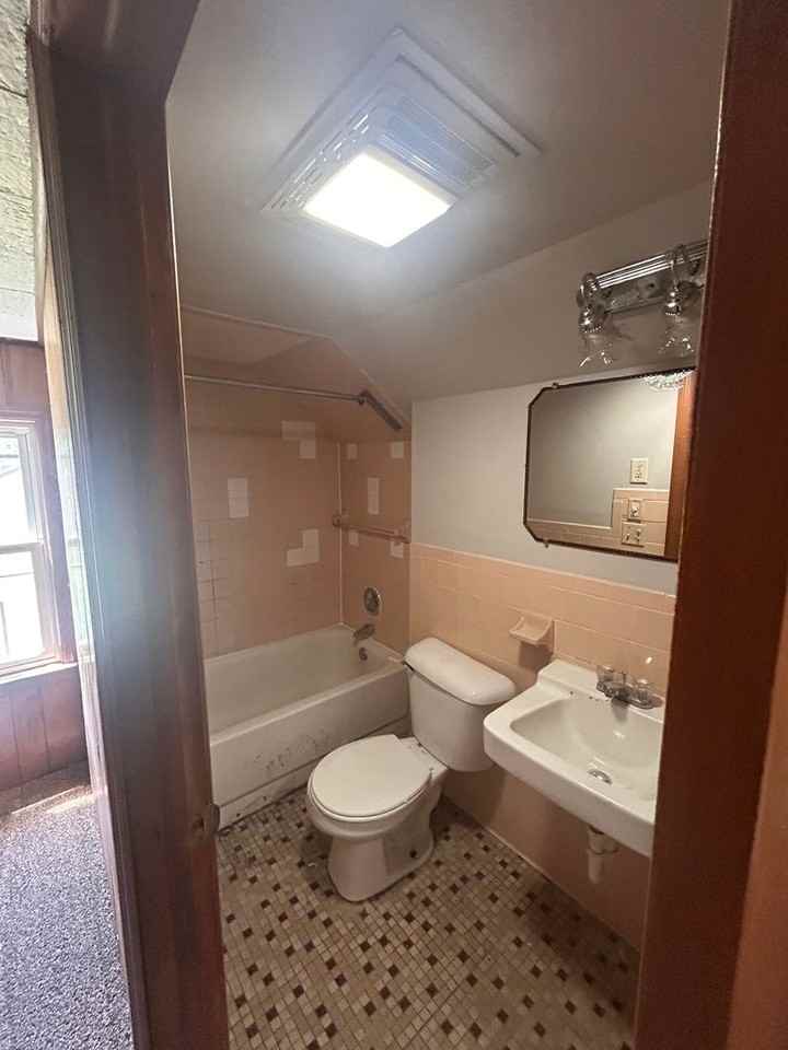 4609 Standish Dr - Photo 7 of 7