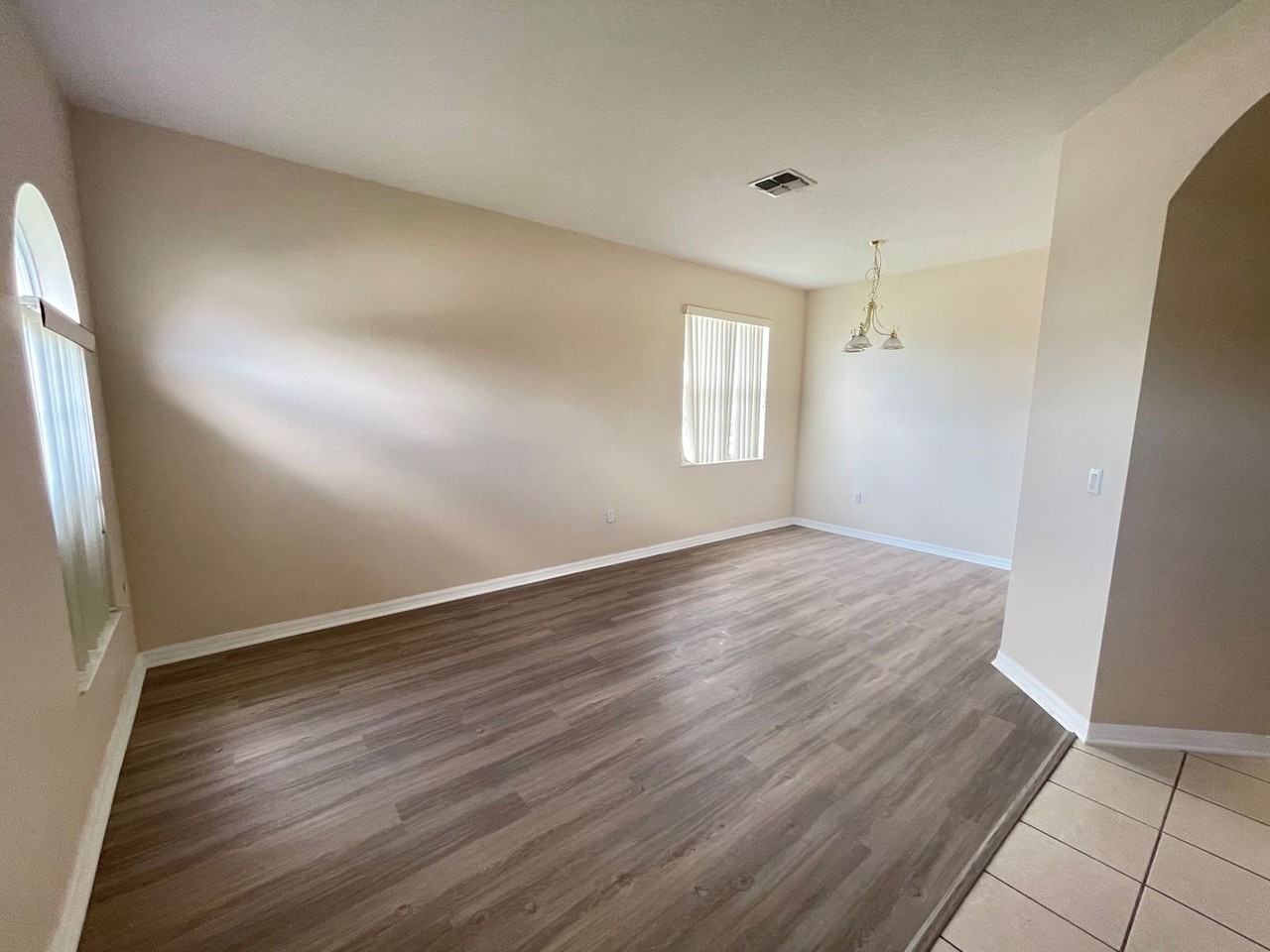 10190 Granite Bay Dr - Photo 2 of 12
