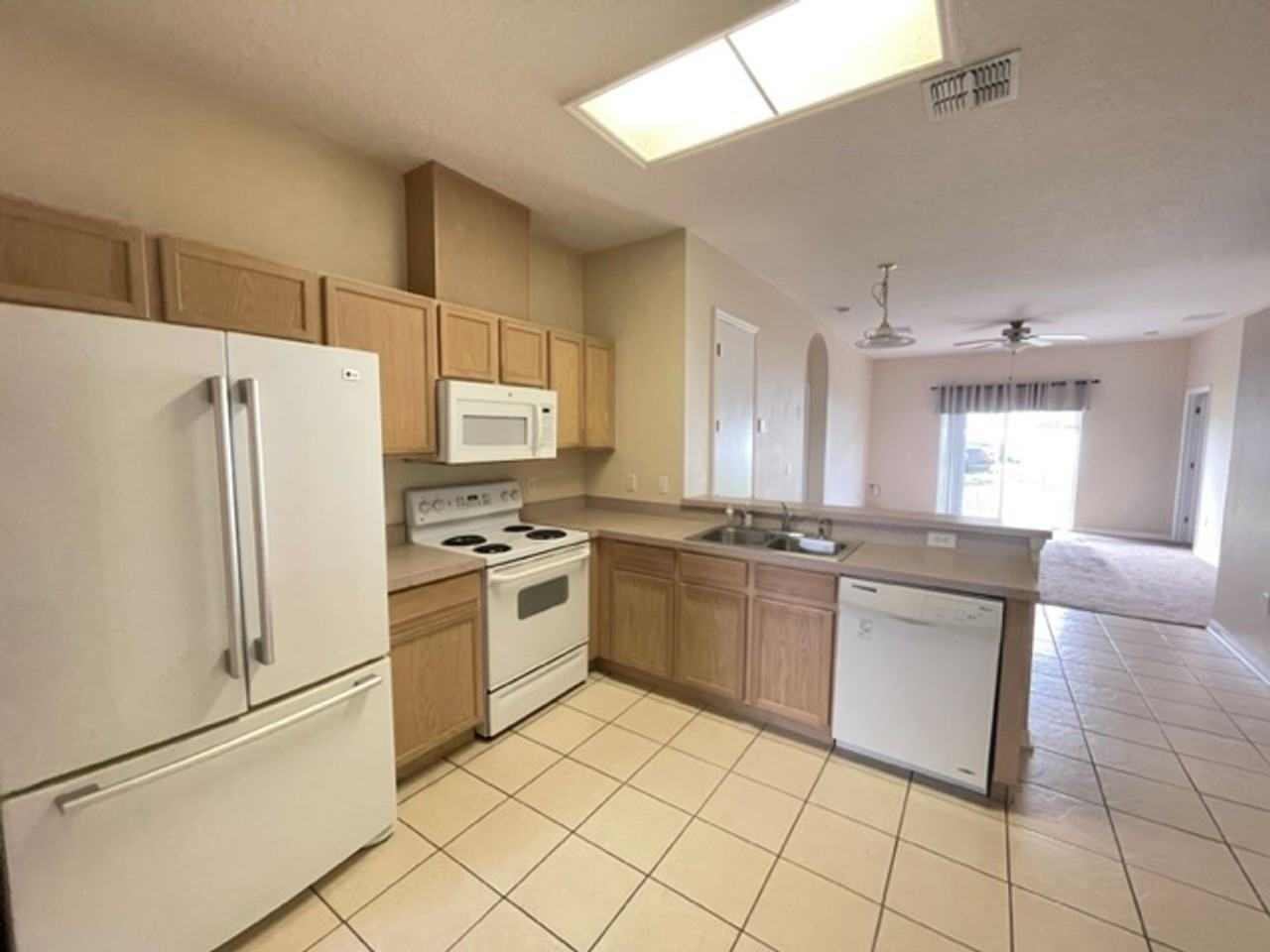 10190 Granite Bay Dr - Photo 3 of 12