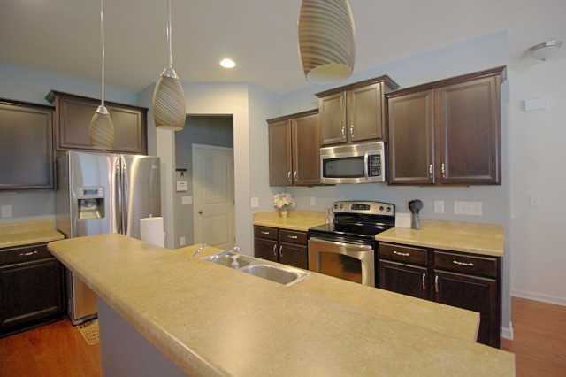 2708 Evanston Ave - Photo 4 of 12