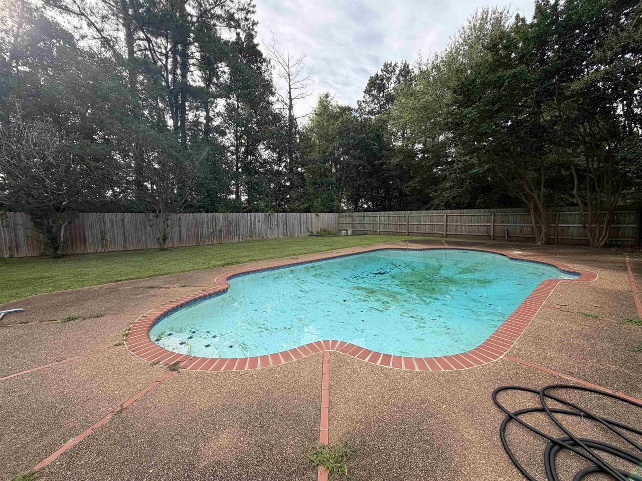956 Rolling Oaks Ln - Photo 3 of 26