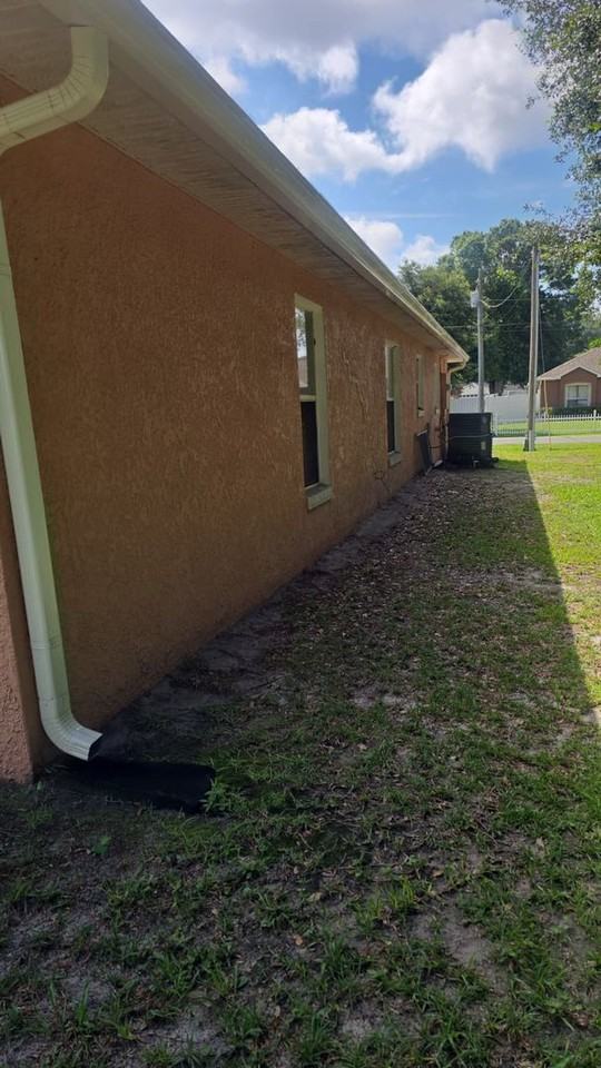 202 Chadworth Dr - Photo 4 of 16
