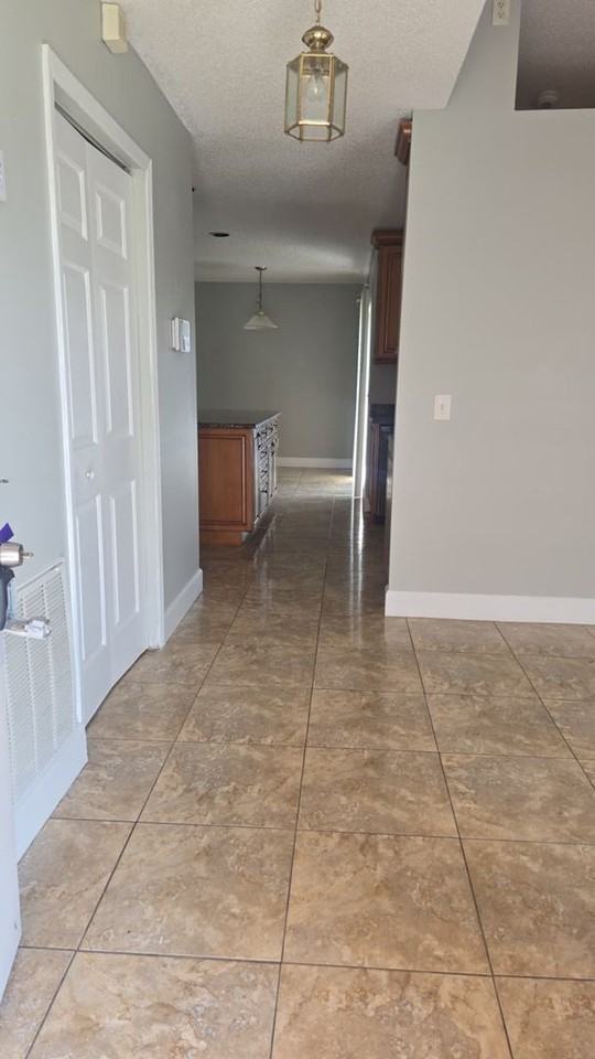 202 Chadworth Dr - Photo 5 of 16