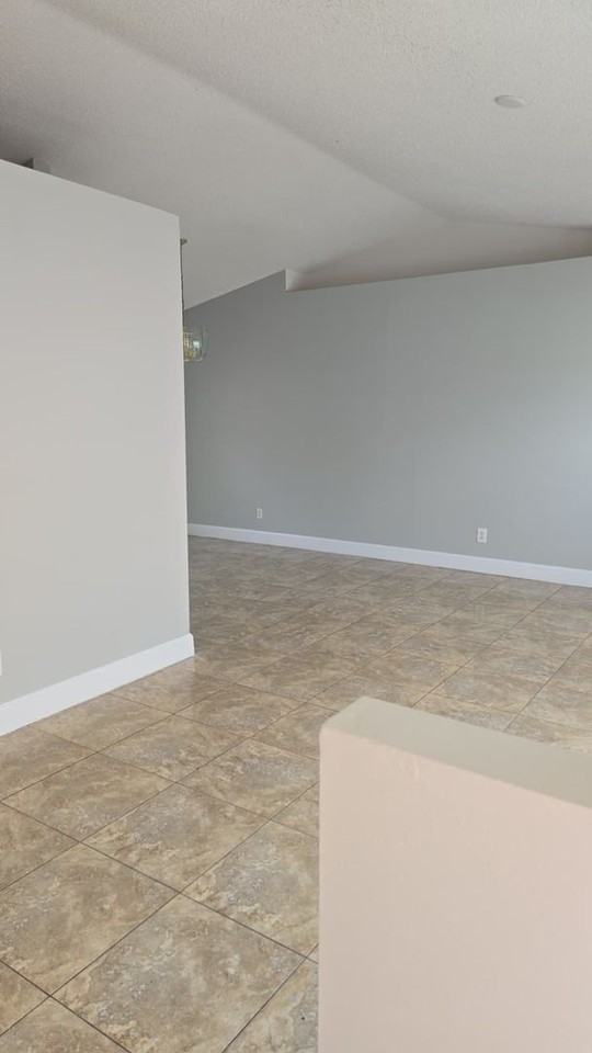 202 Chadworth Dr - Photo 7 of 16