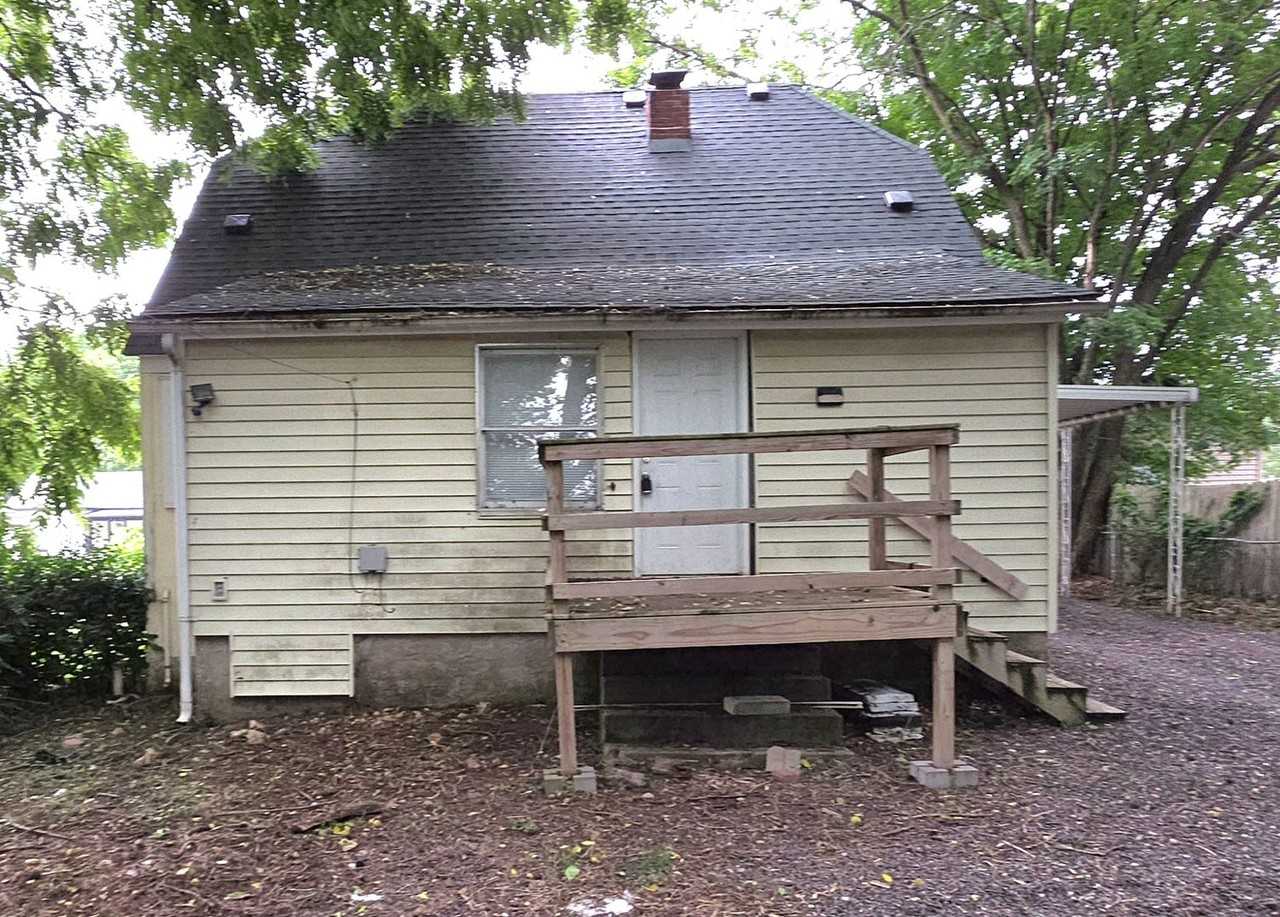 2311 N National Ave - Photo 2 of 11