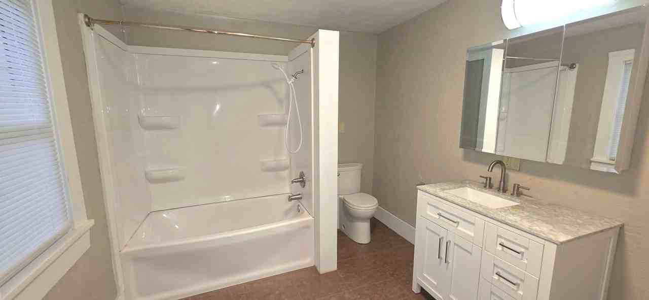 2311 N National Ave - Photo 7 of 11