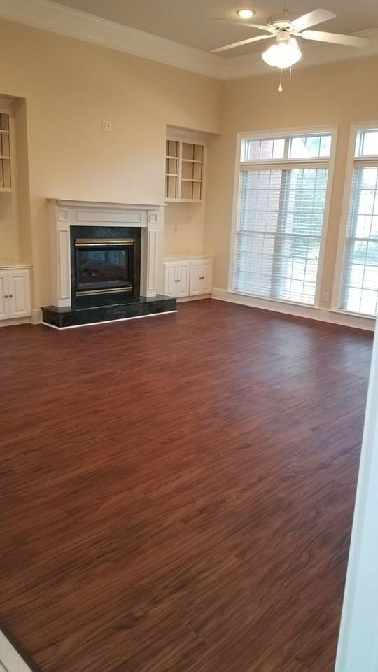 188 Fowler Dr - Photo 2 of 8