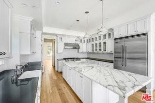 11540 Clover Ave - Photo 2 of 2
