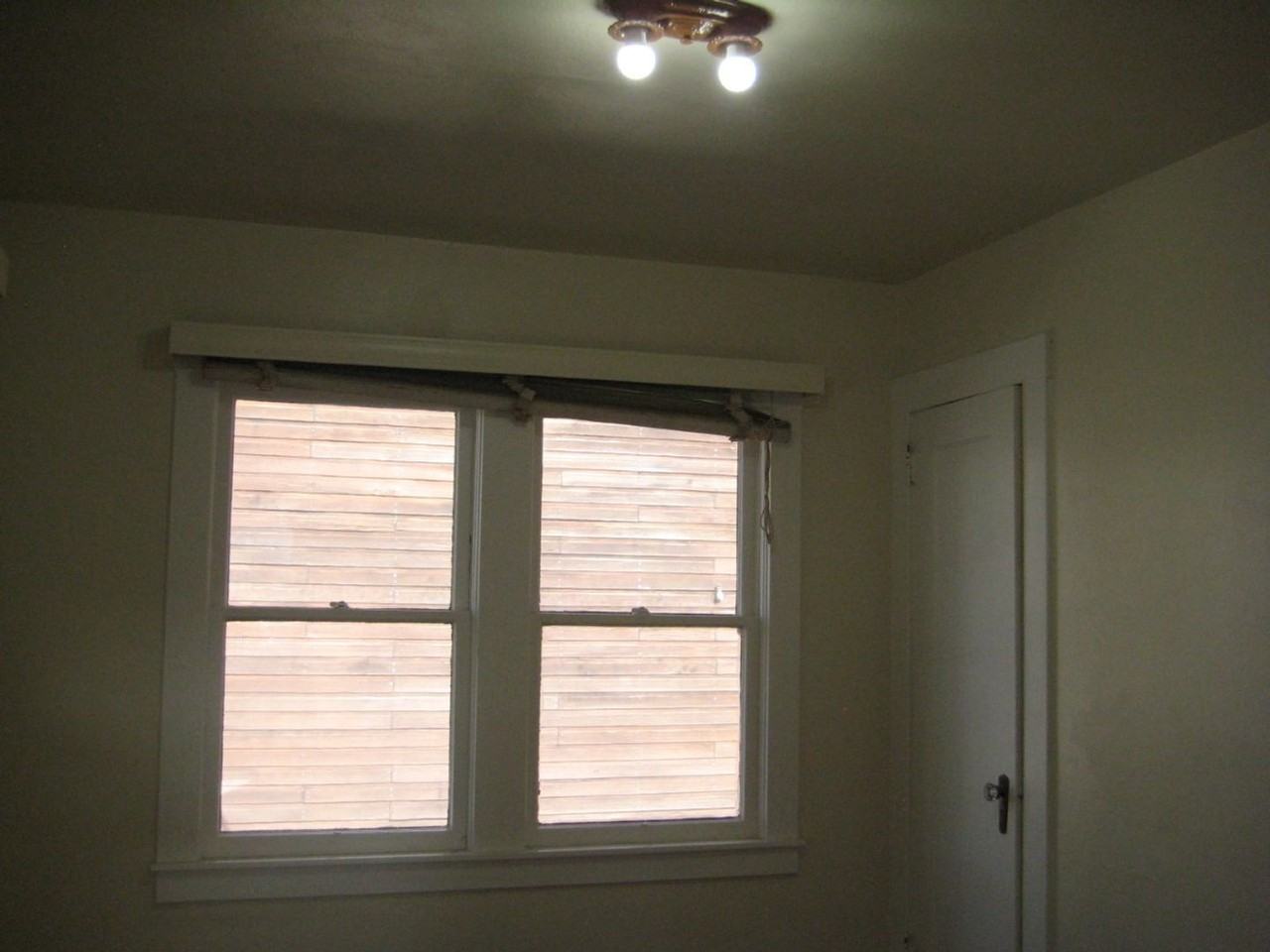 315 S School St - Photo 5 of 11