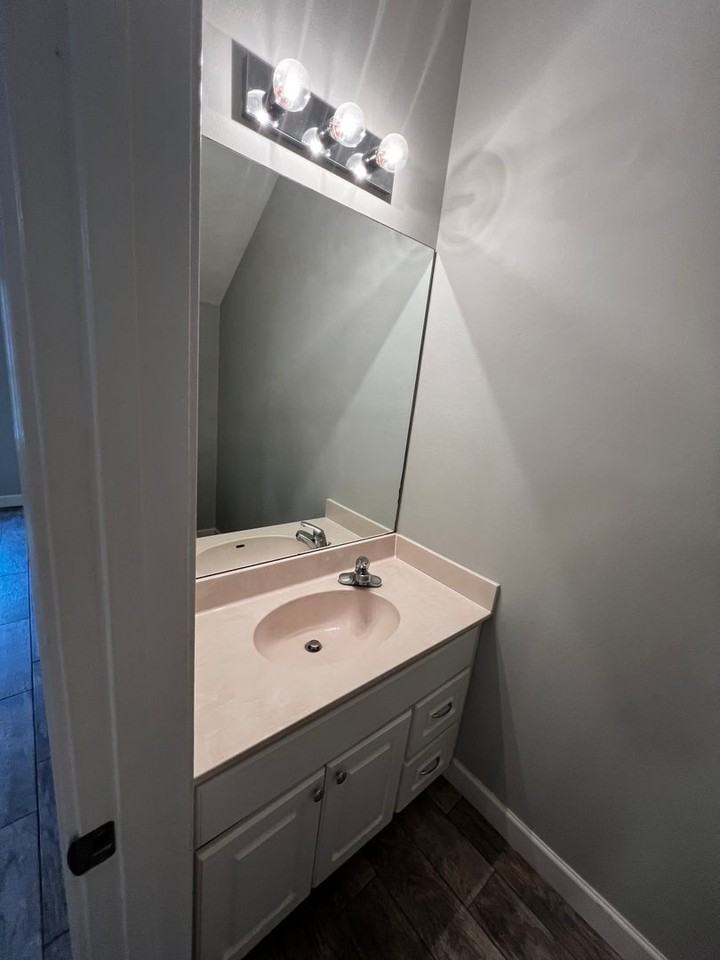 764 Shady St - Photo 5 of 24