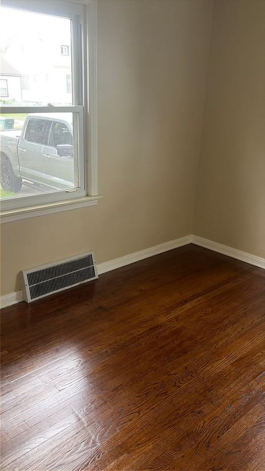 1331 Pingree Ave - Photo 7 of 9